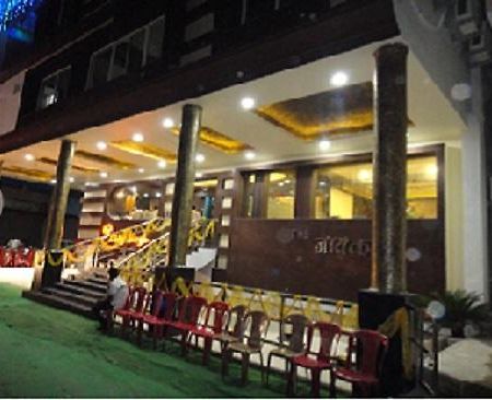 伽耶 City Surya酒店 外观 照片